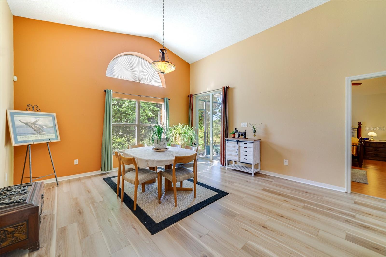 COUNTRY RUNB 45/92 - Residential