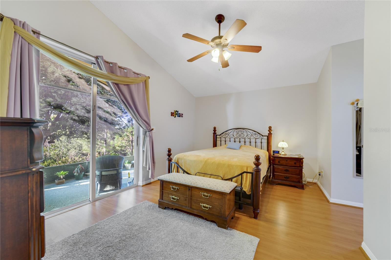 COUNTRY RUNB 45/92 - Residential