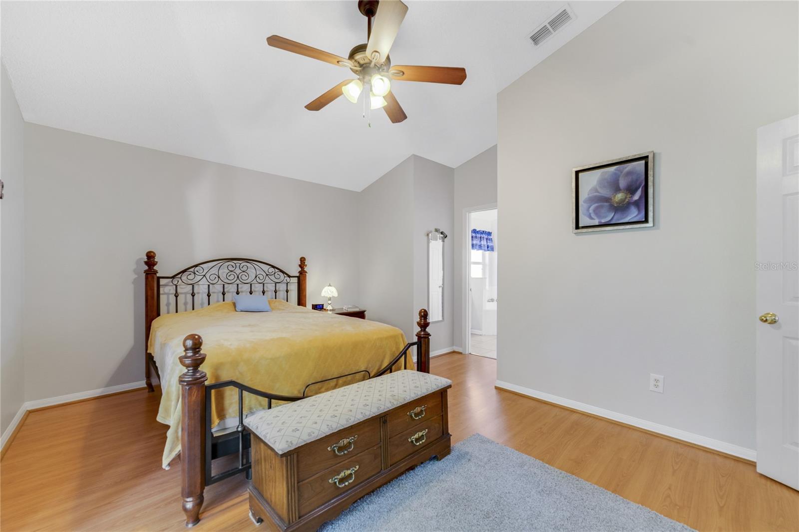 COUNTRY RUNB 45/92 - Residential