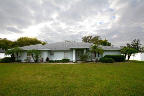 A home in LAKELAND