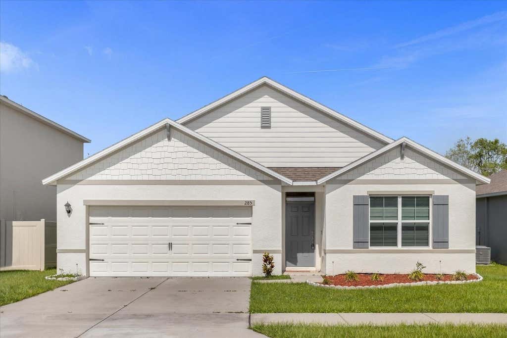 Photo of 285 Summershore Drive, Auburndale, FL 33823 (MLS # O6429696)