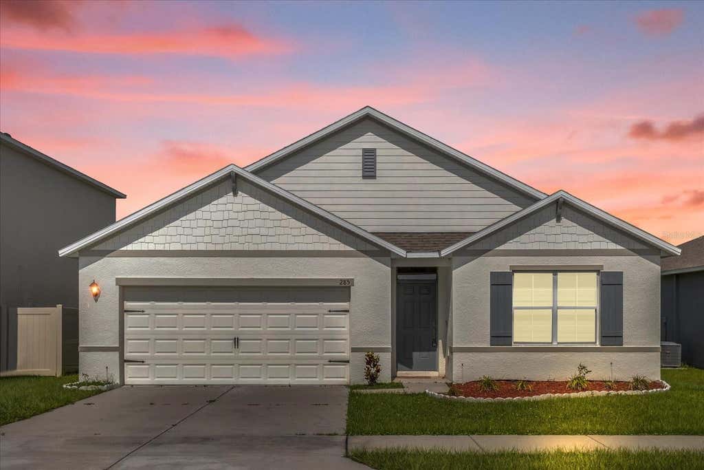 Photo of 285 Summershore Drive, Auburndale, FL 33823 (MLS # O6429696)