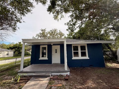 Photo of 3425 E Powhatan Avenue, Tampa, FL 33610 (MLS # TB8432115)