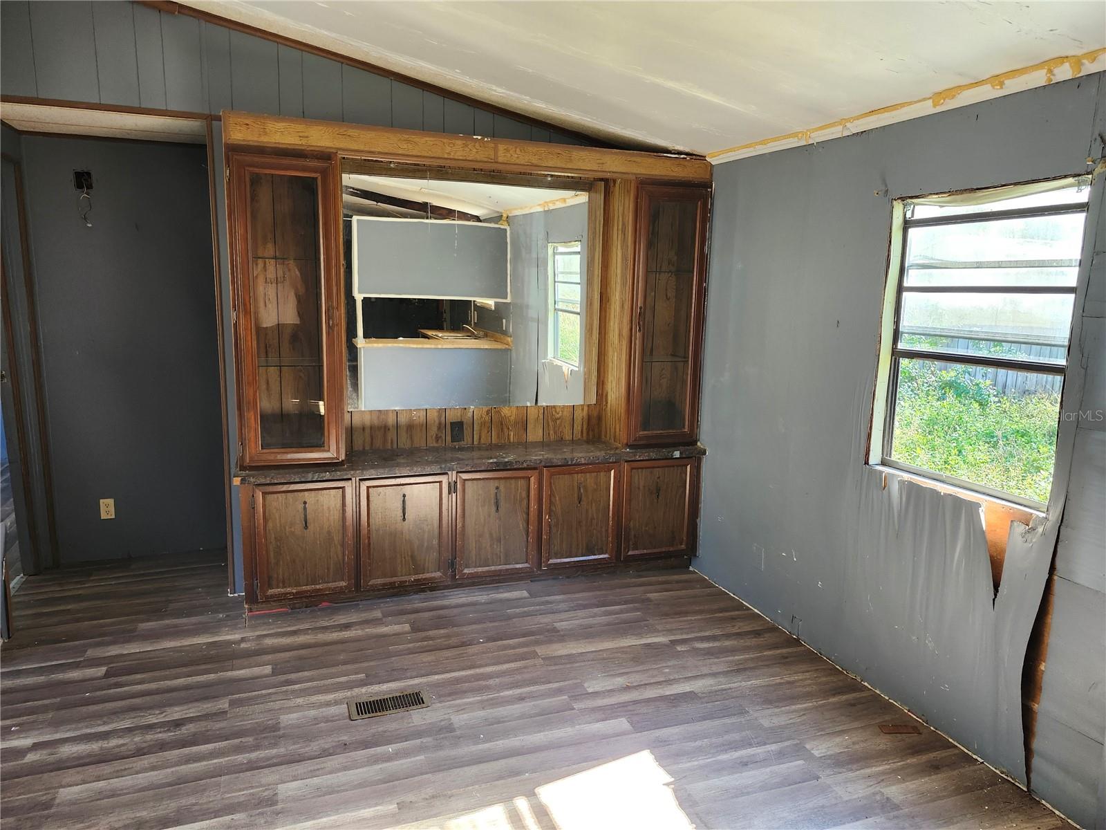 LAKE ANNE ESTATES - Residential