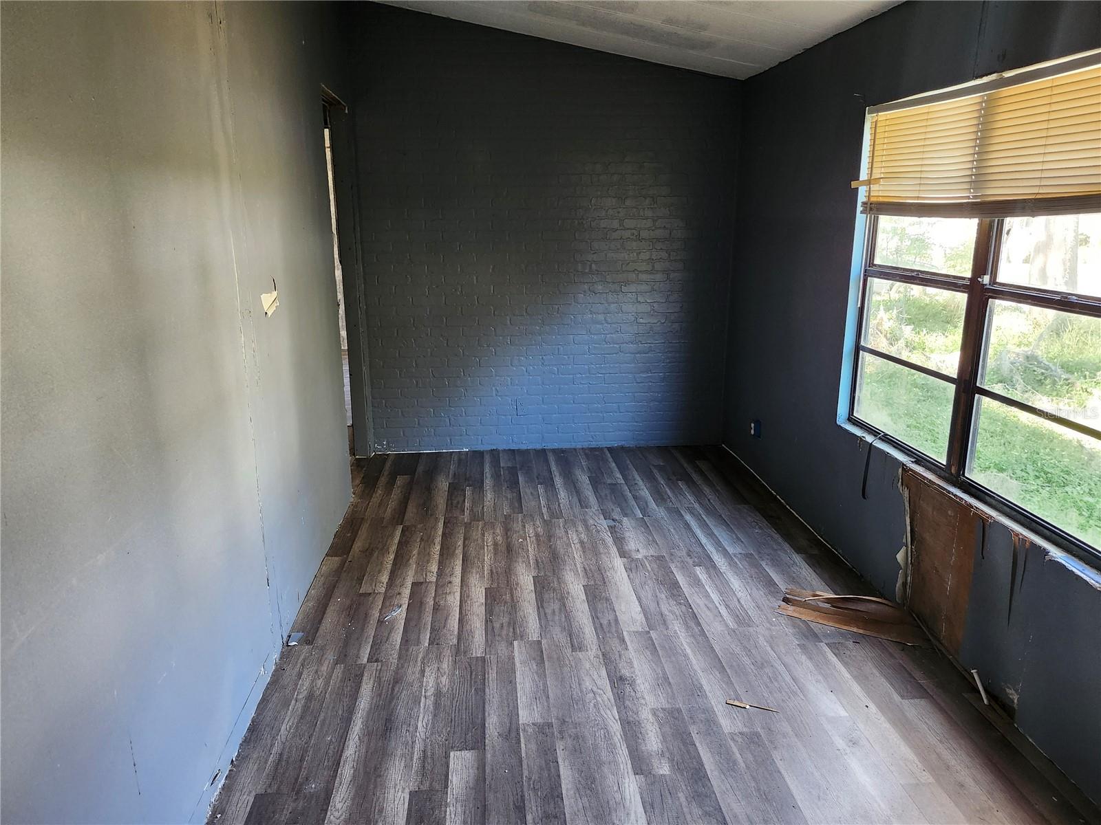 LAKE ANNE ESTATES - Residential