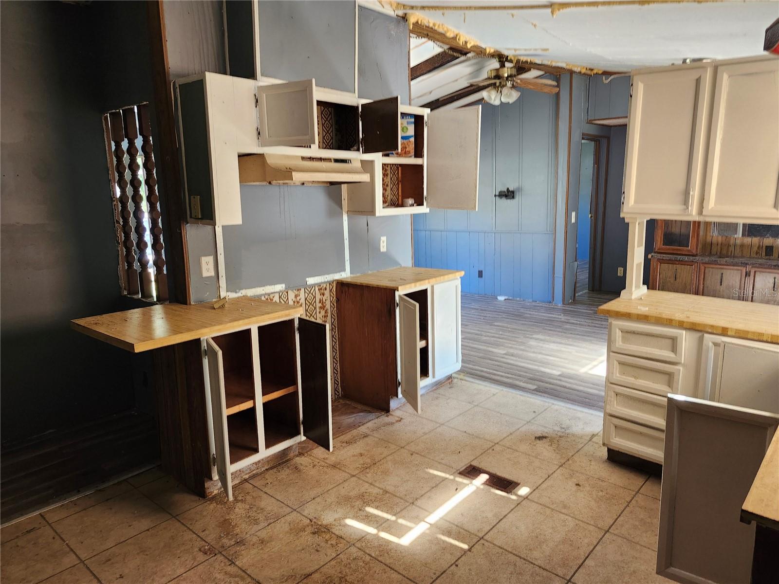 LAKE ANNE ESTATES - Residential