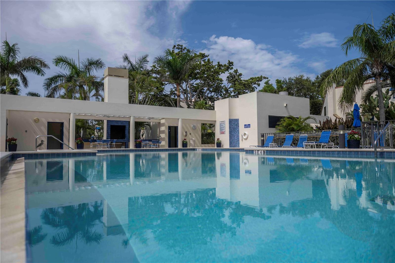 FAIRWAY BAY 1 - Residential Lease