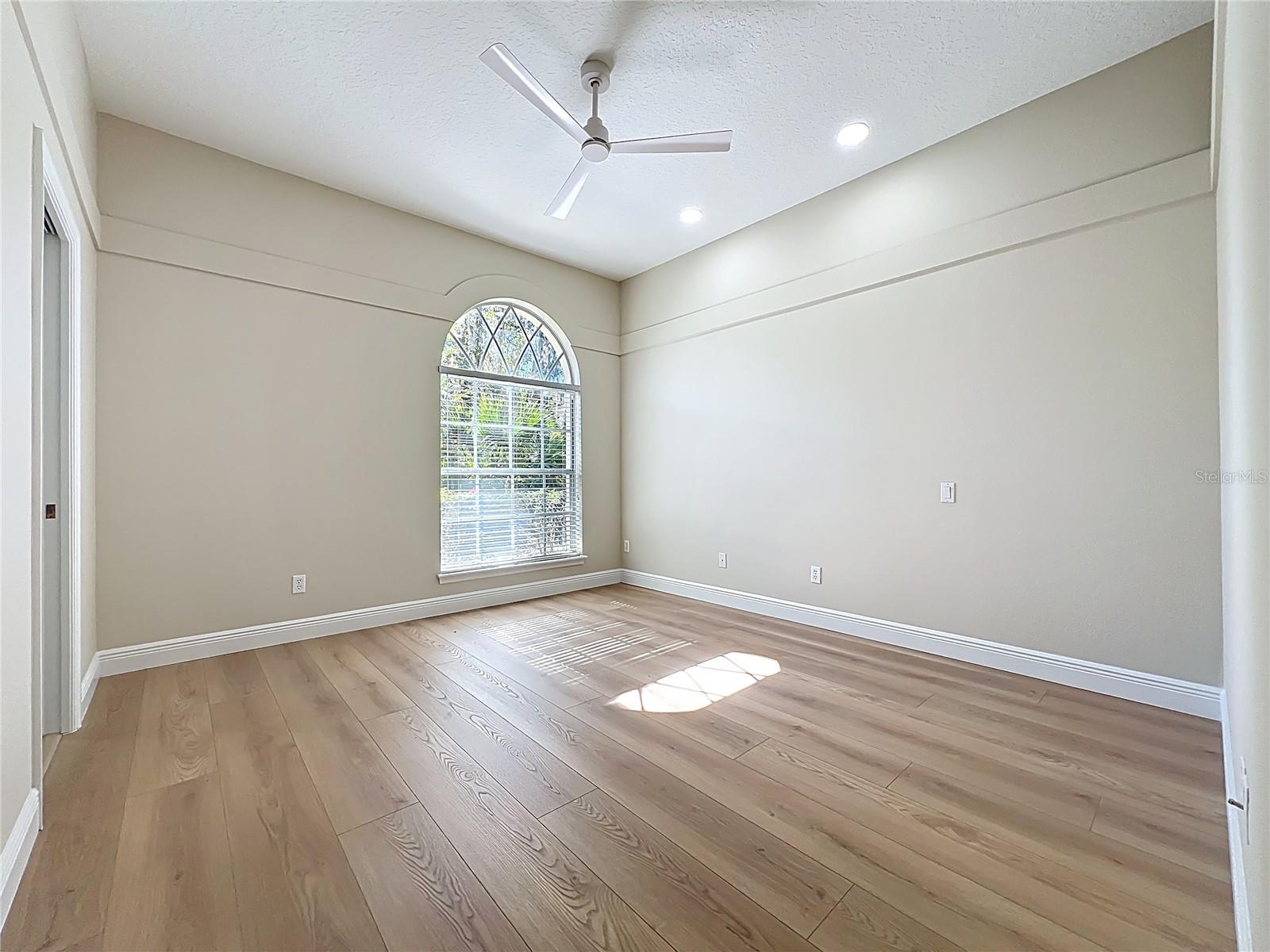 HEATHROW - Residential