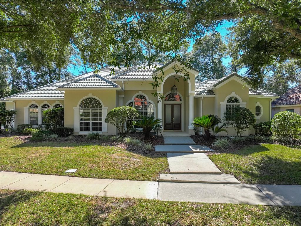 Photo of 612 Stonefield Loop, Lake Mary, FL 32746 (MLS # V4945681)