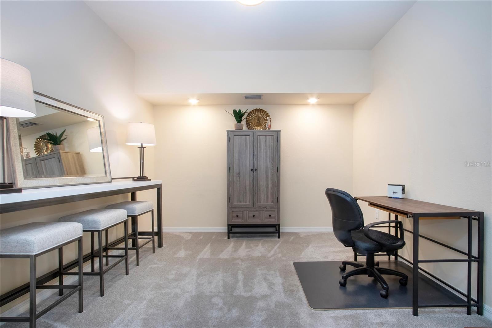 VERANDA I AT LAKEWOOD NATIONAL PH 4 - Residential Lease