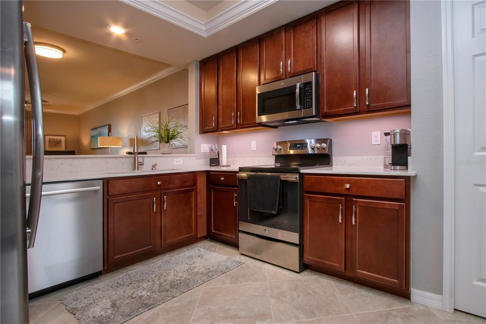 VERANDA I AT LAKEWOOD NATIONAL PH 4 - Residential Lease