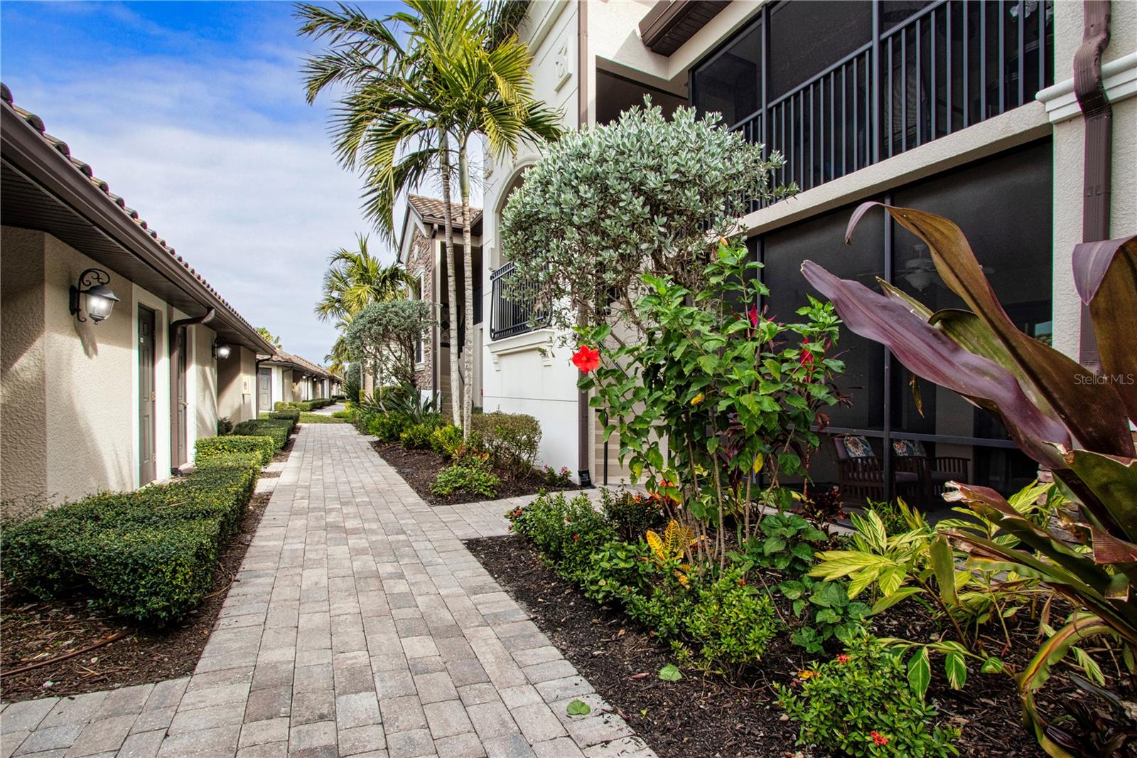 VERANDA I AT LAKEWOOD NATIONAL PH 4 - Residential Lease