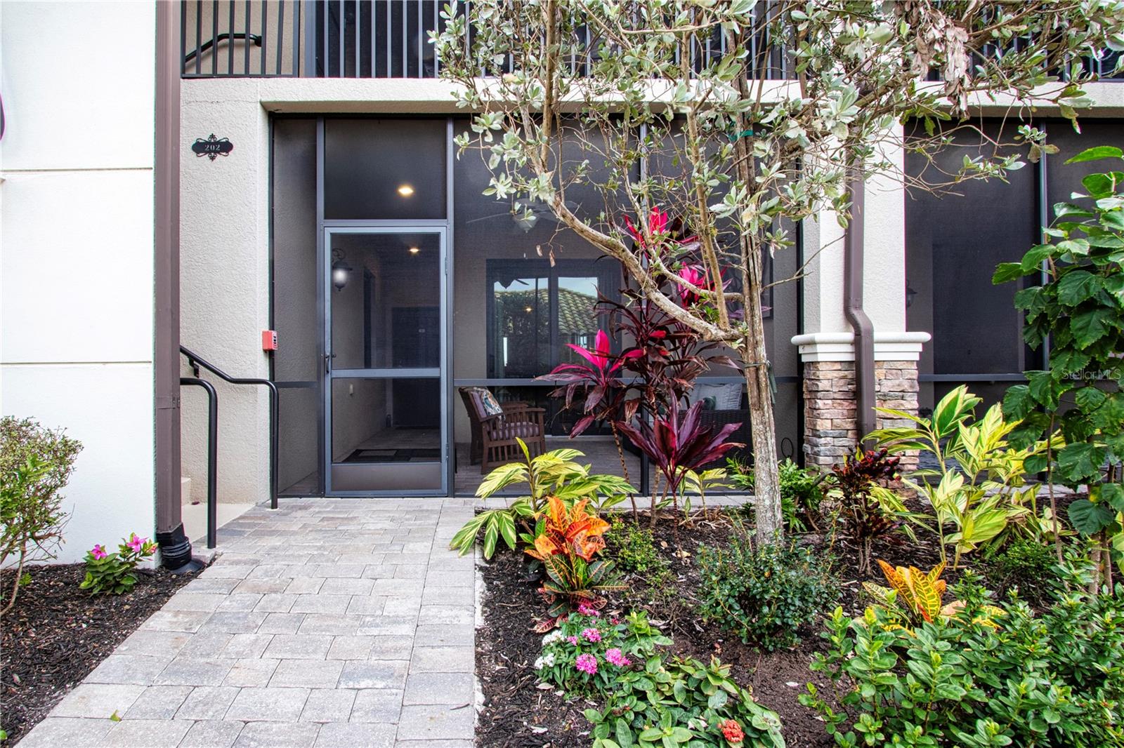 VERANDA I AT LAKEWOOD NATIONAL PH 4 - Residential Lease
