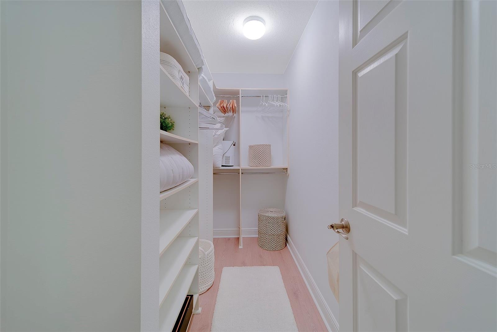 LAS BRISAS CONDO - Residential Lease