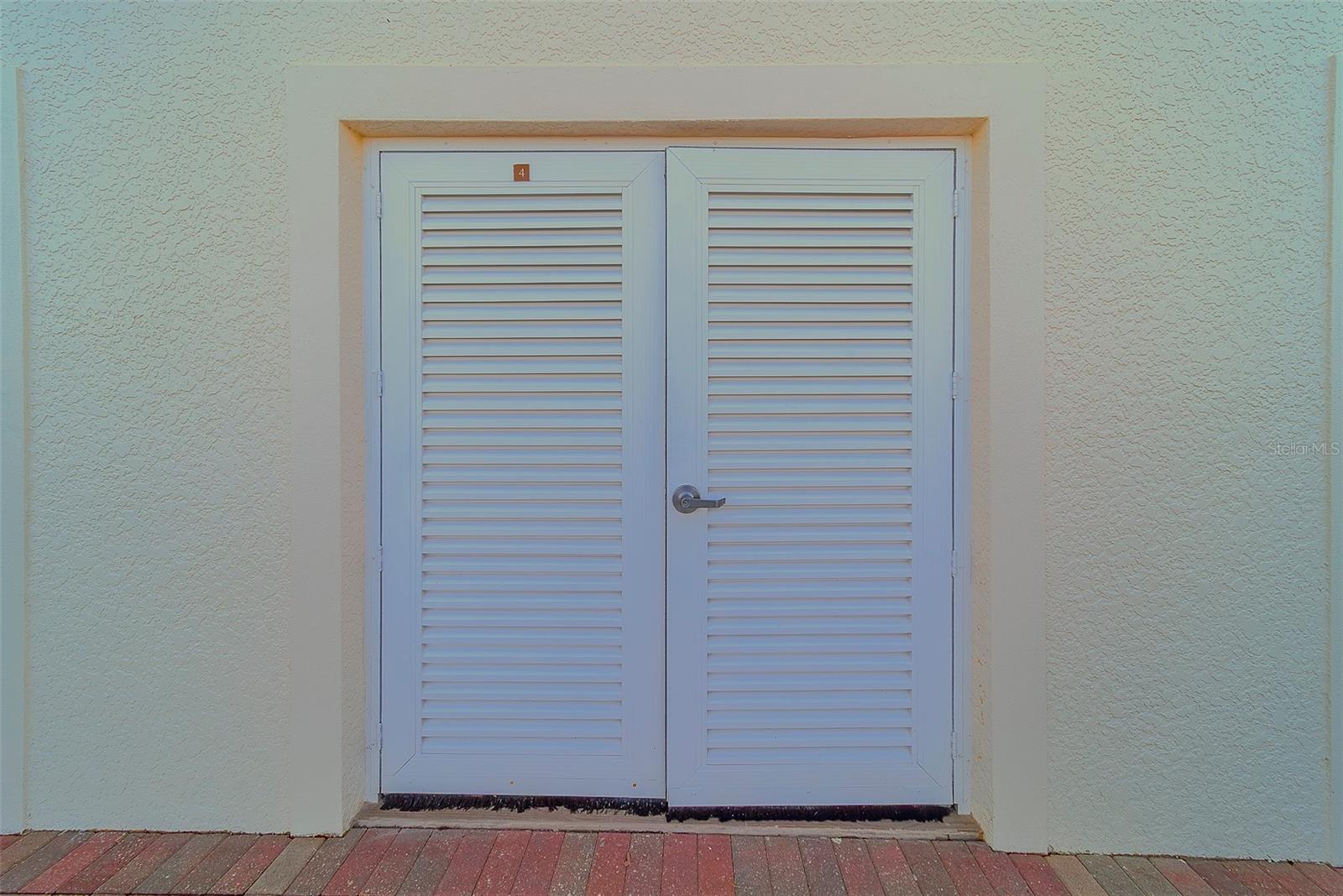 LAS BRISAS CONDO - Residential Lease