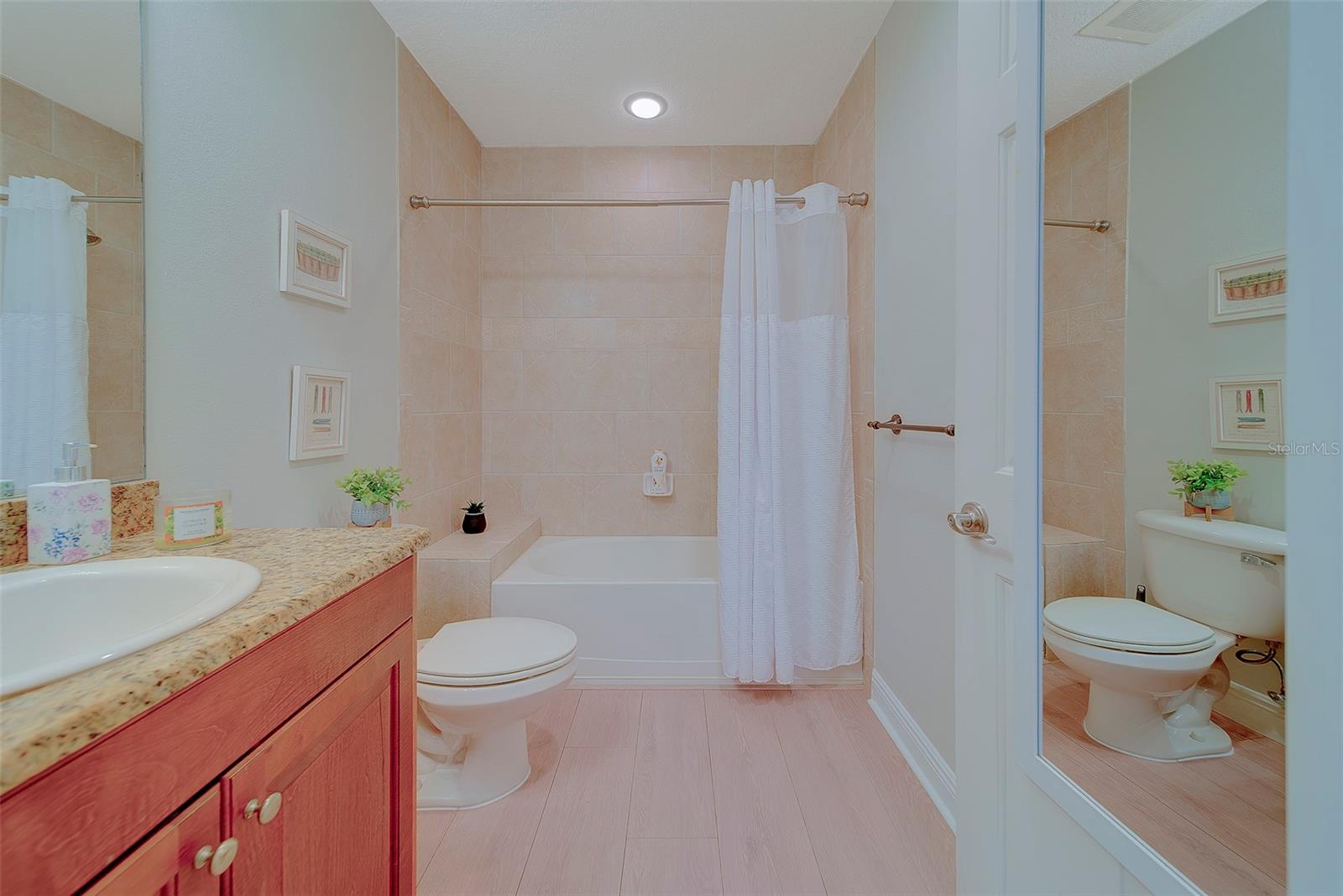 LAS BRISAS CONDO - Residential Lease