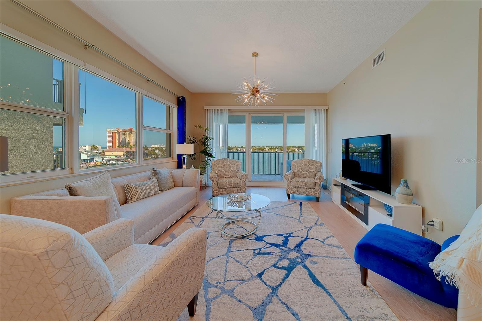 LAS BRISAS CONDO - Residential Lease