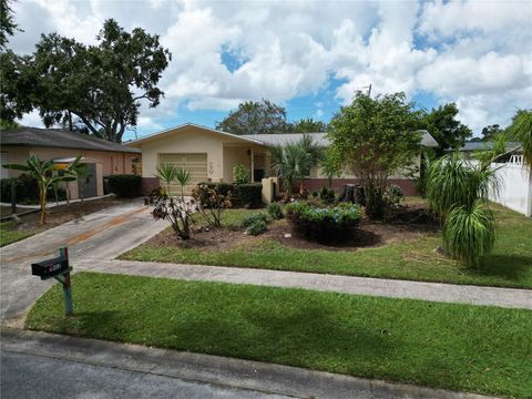 1802 VANCOUVER DRIVE CLEARWATER FL 33765