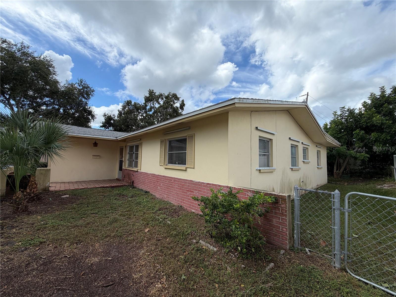 ROSERY GROVE VILLA 3RD ADD - Residential