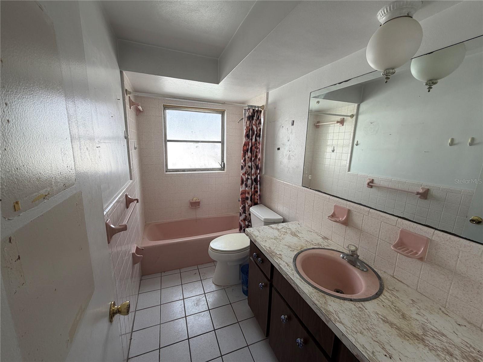 ROSERY GROVE VILLA 3RD ADD - Residential