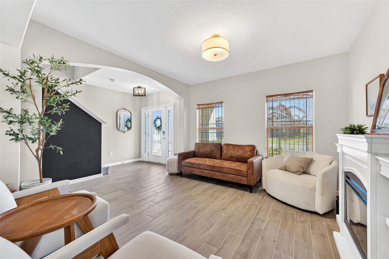 SAWGRASS LAKES PH FIVE - Residential