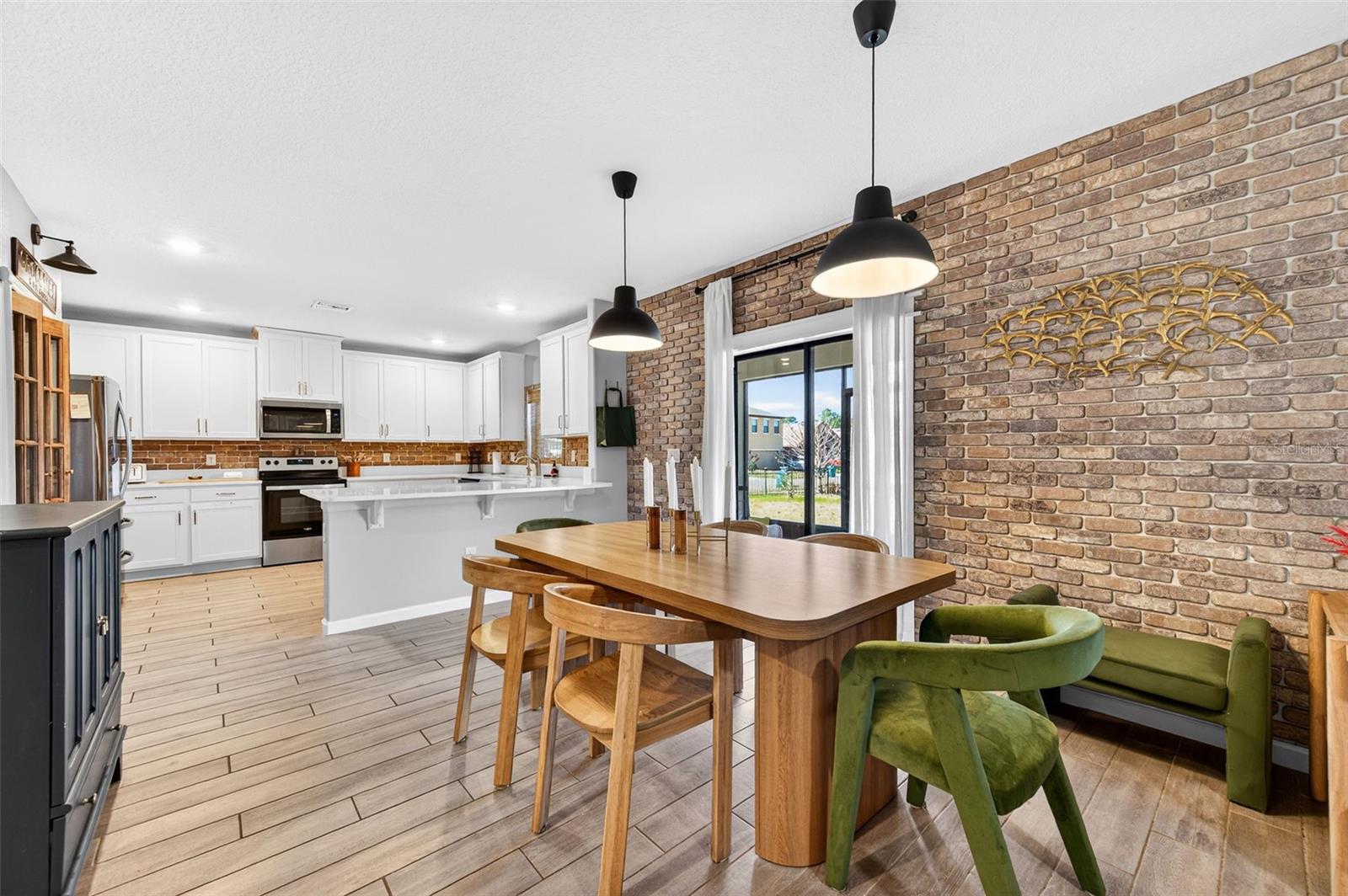 SAWGRASS LAKES PH FIVE - Residential