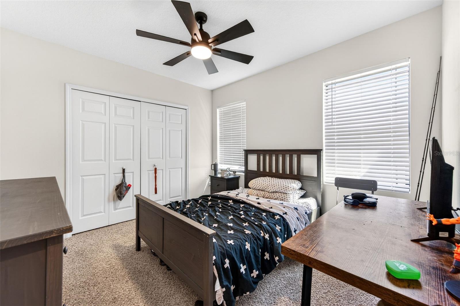 SAWGRASS LAKES PH FIVE - Residential