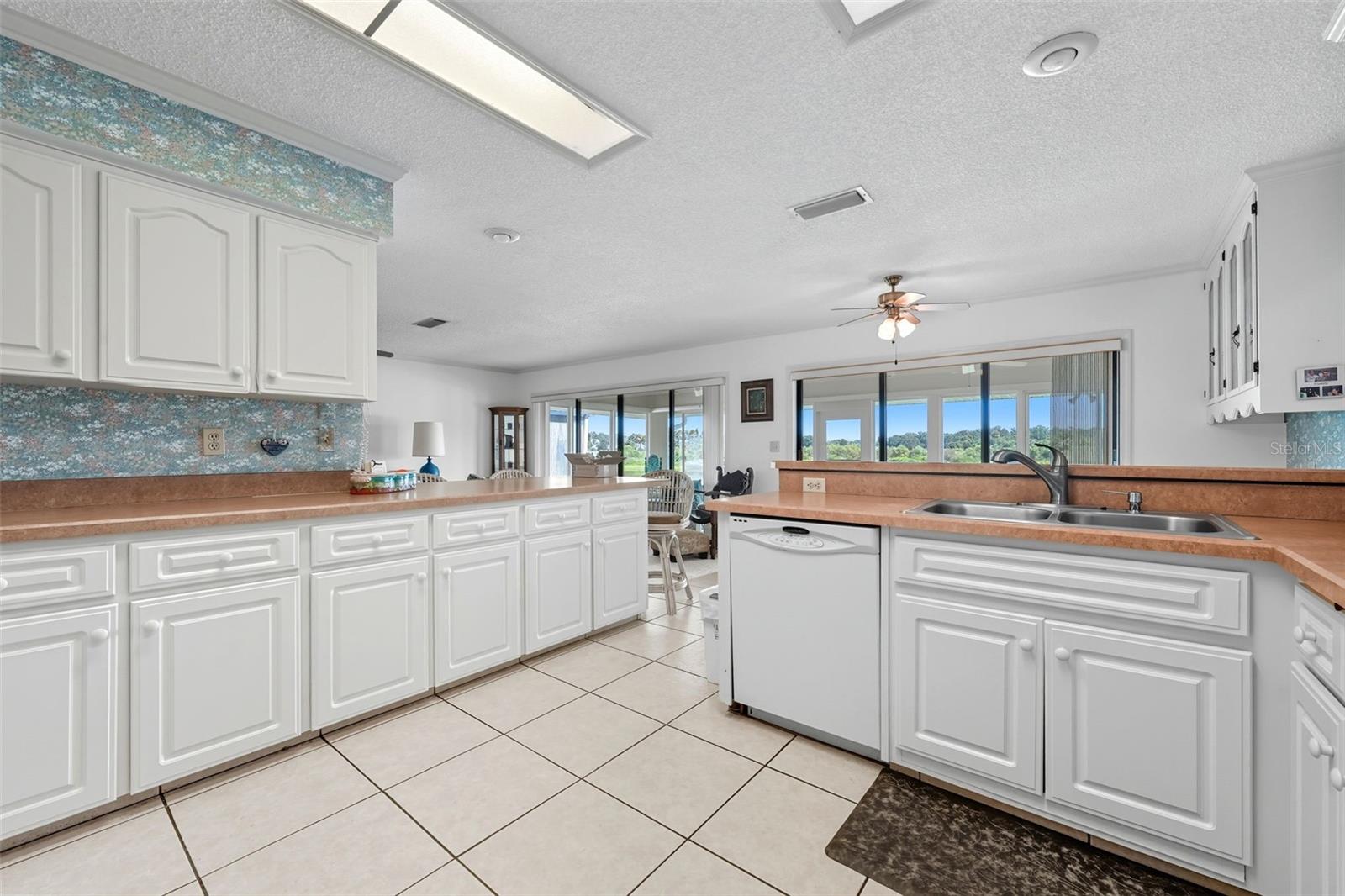 ERROL HILLS VILLAGE - Residential