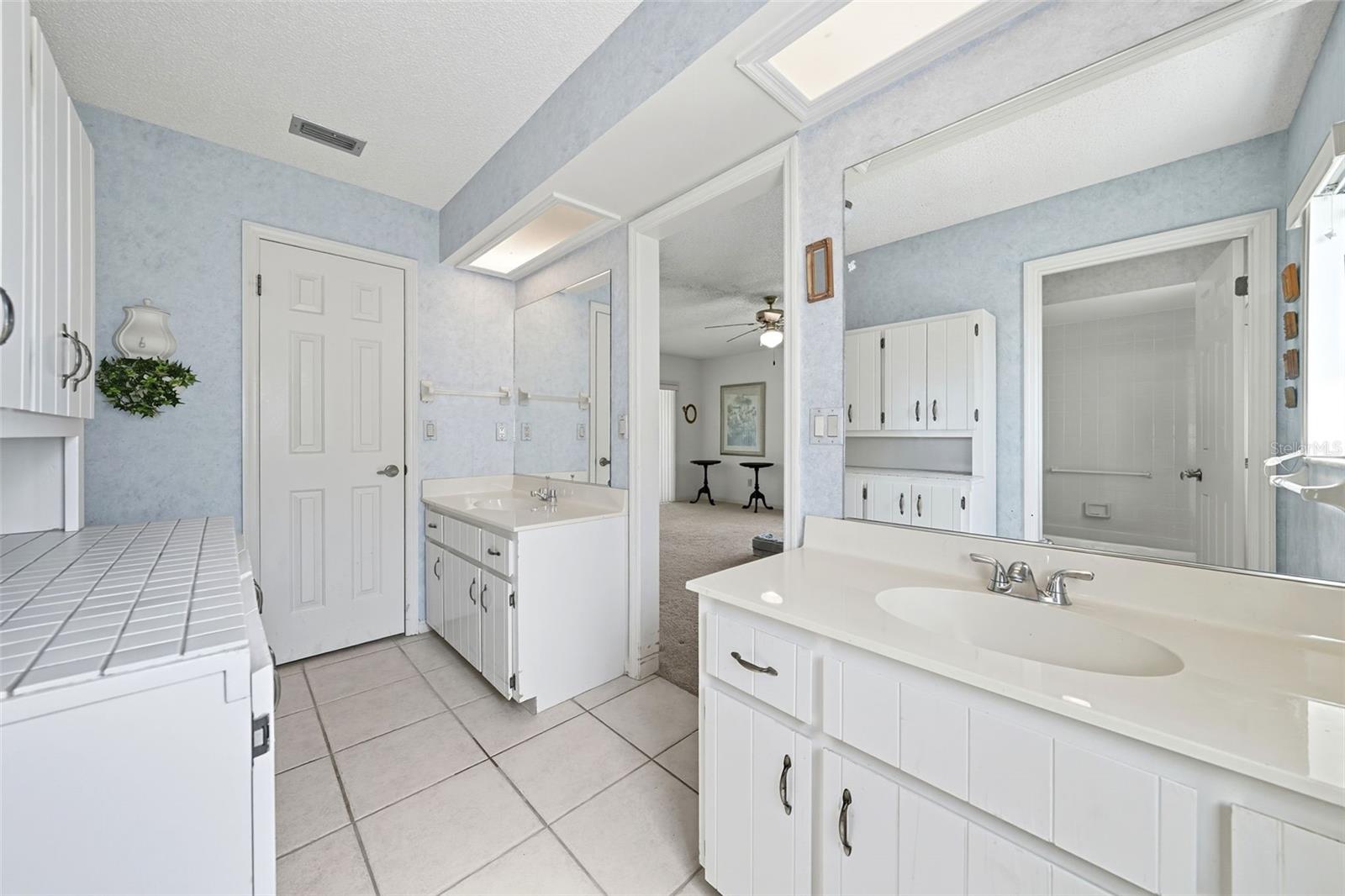 ERROL HILLS VILLAGE - Residential