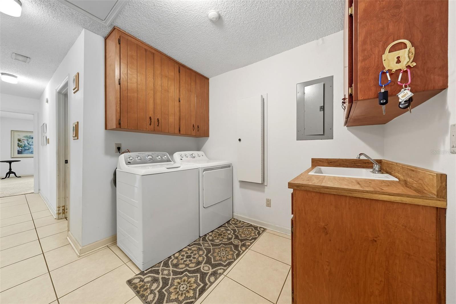 ERROL HILLS VILLAGE - Residential