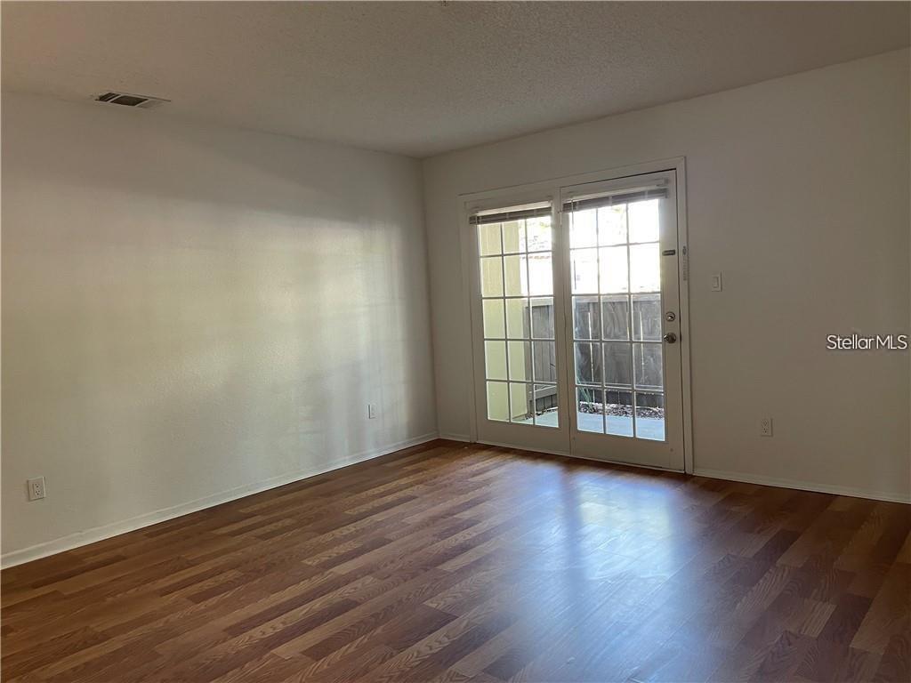246 AFTON SQUARE 105