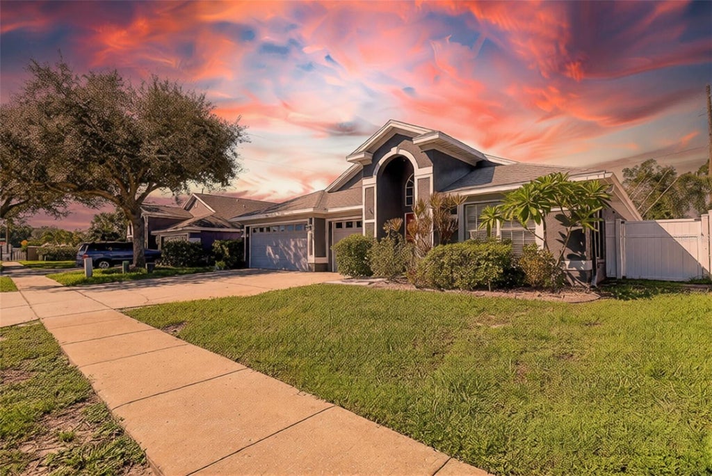 Photo of 624 N Lake Boulevard, Tarpon Springs, FL 34689 (MLS # W7890346)