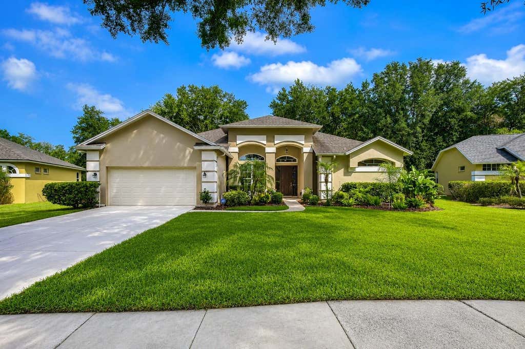 Photo of 4916 Willow Ridge Terrace, Valrico, FL 33596 (MLS # TB8524820)