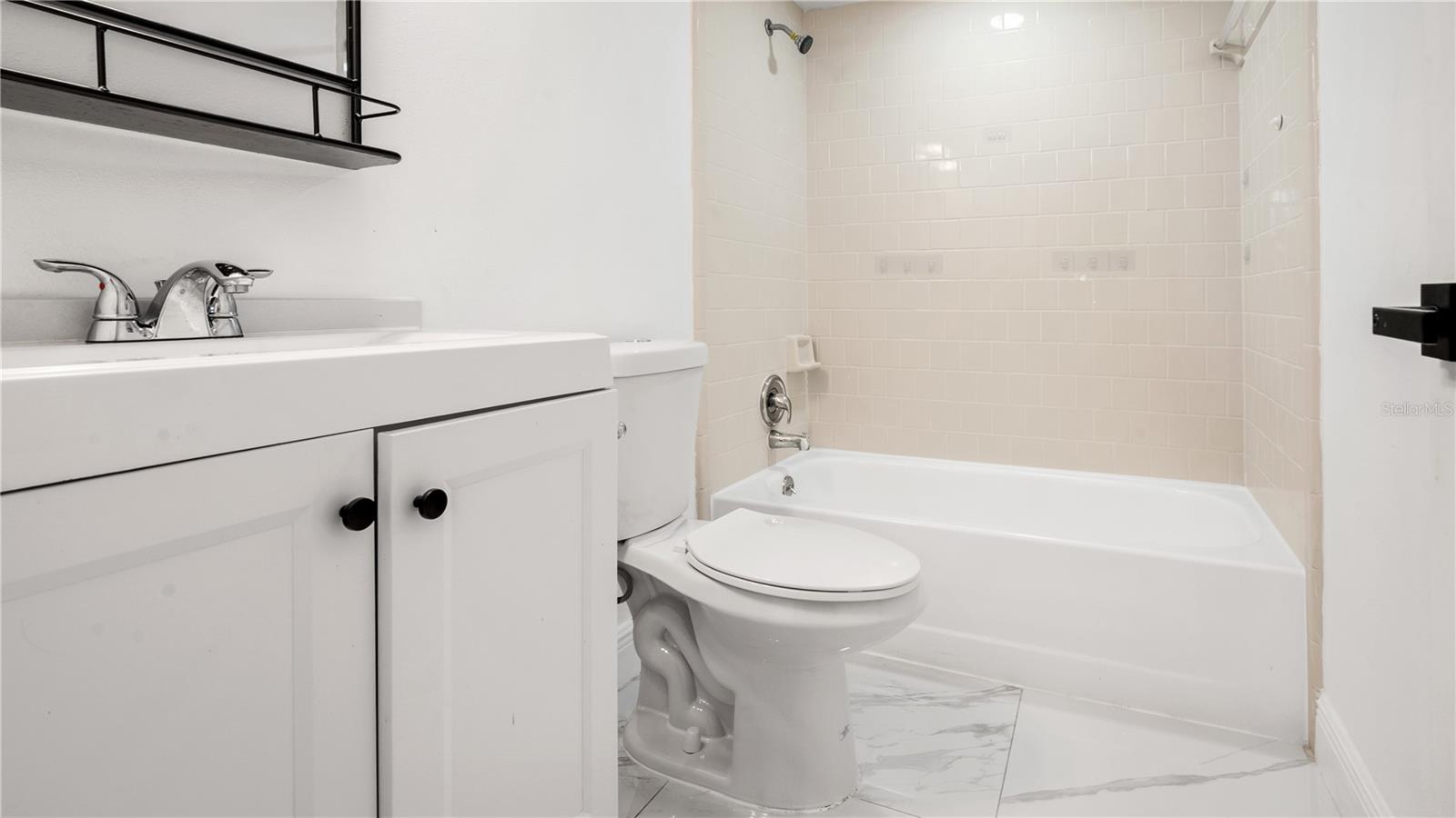 DOVER CIRCLE - Residential