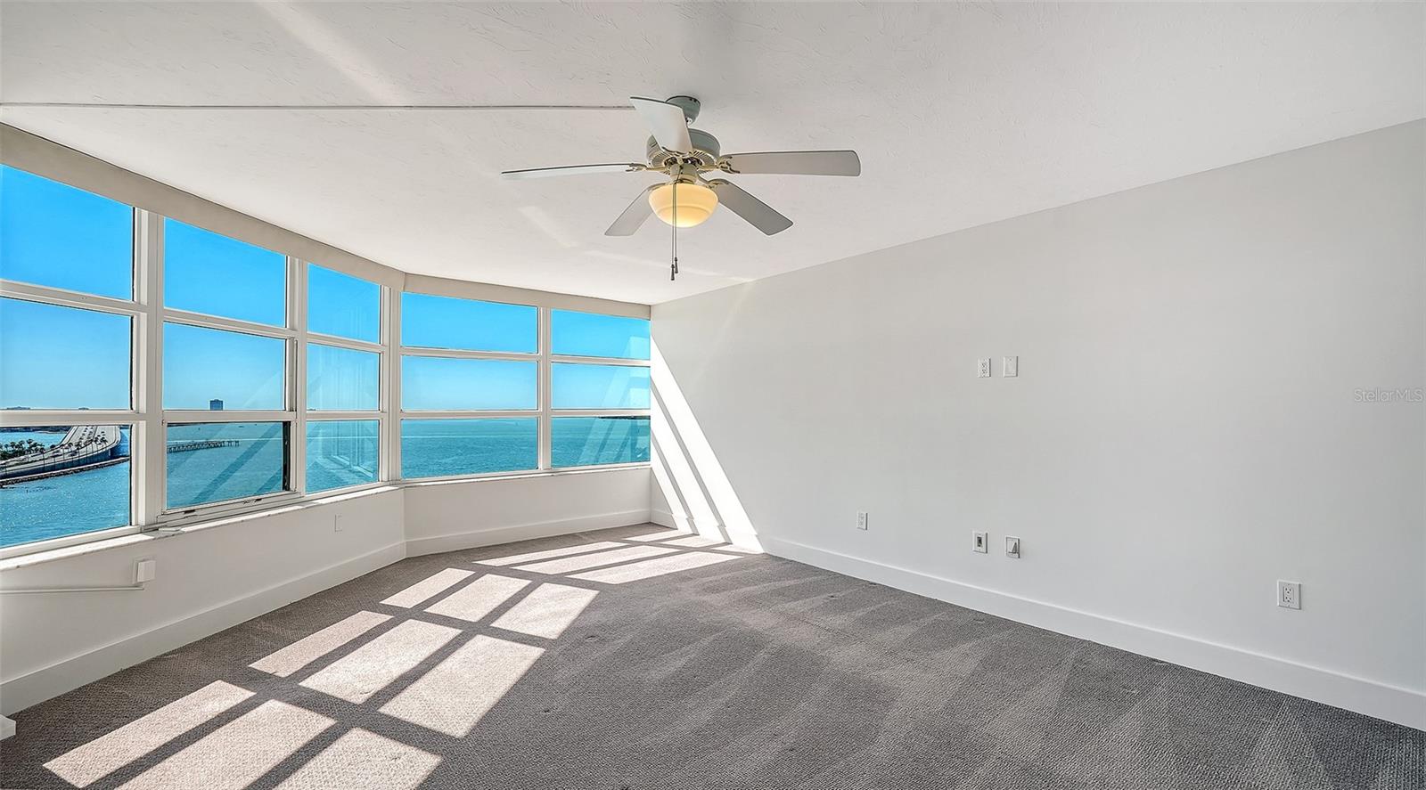 CONDO ON THE BAY - Residential