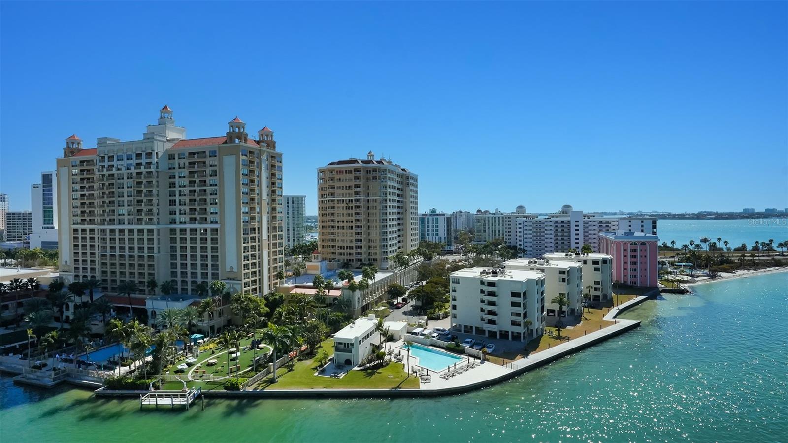 CONDO ON THE BAY - Residential