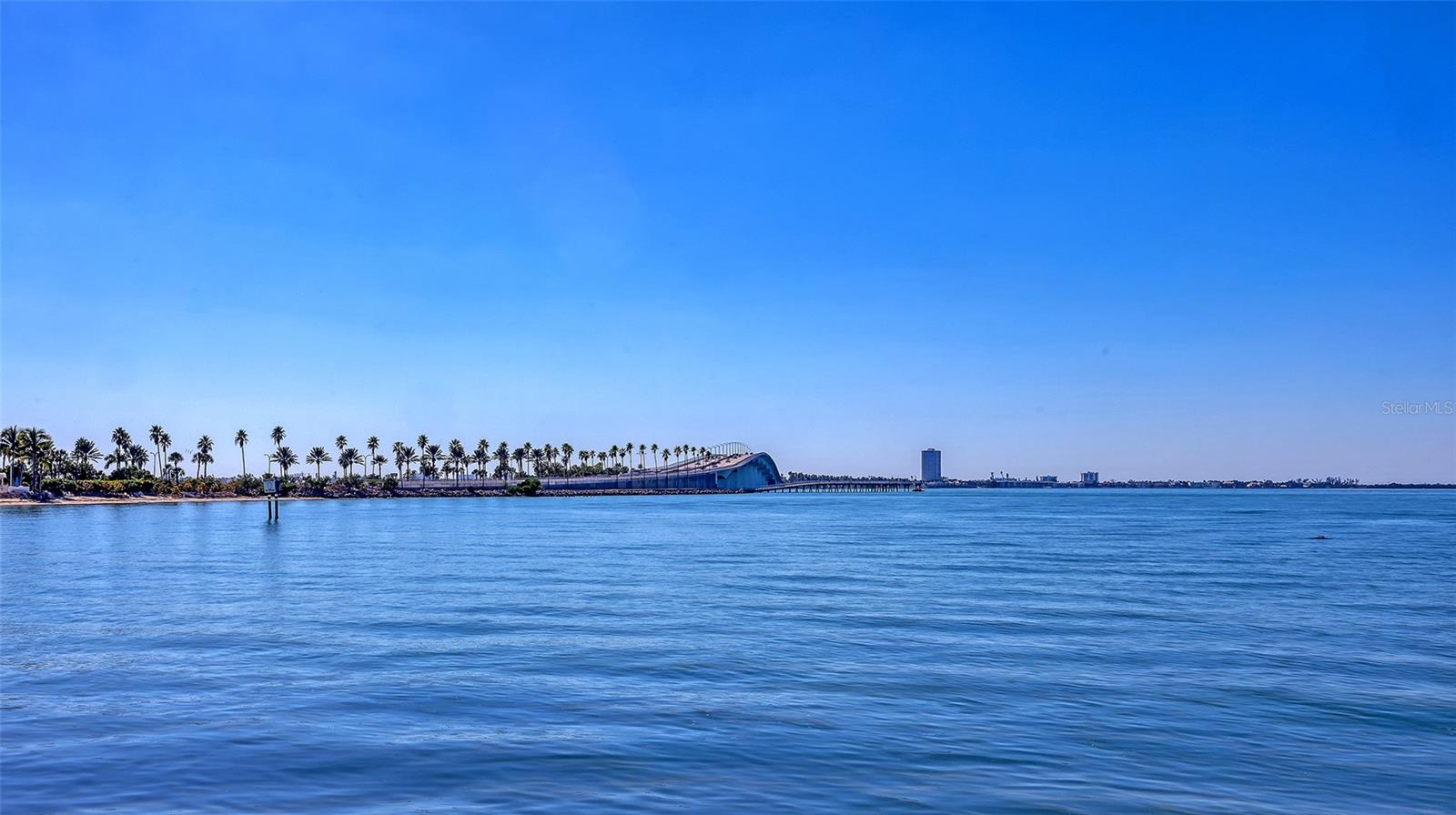 CONDO ON THE BAY - Residential