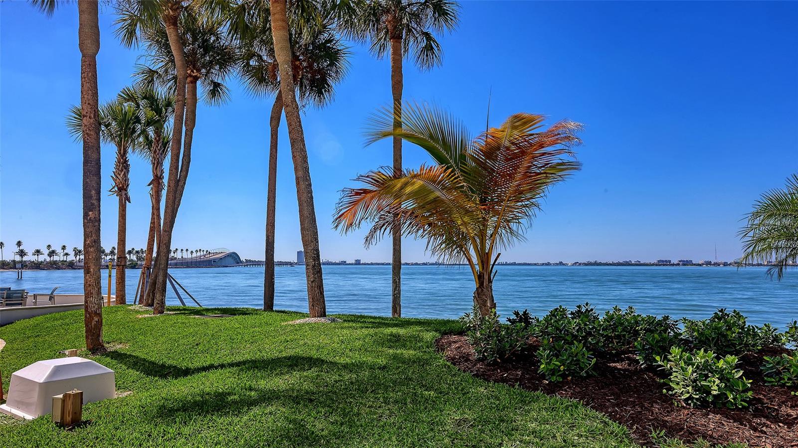 CONDO ON THE BAY - Residential