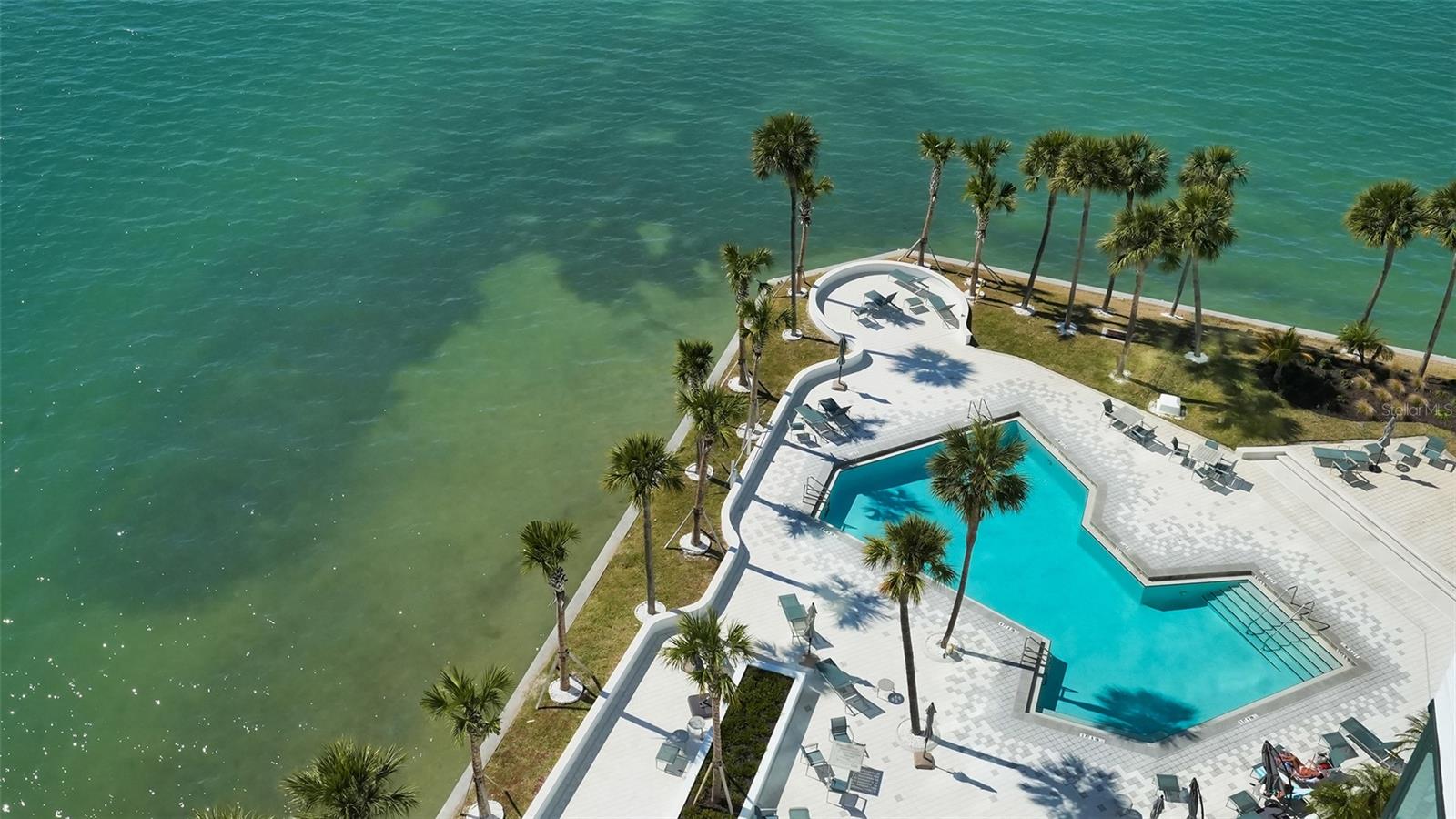 CONDO ON THE BAY - Residential