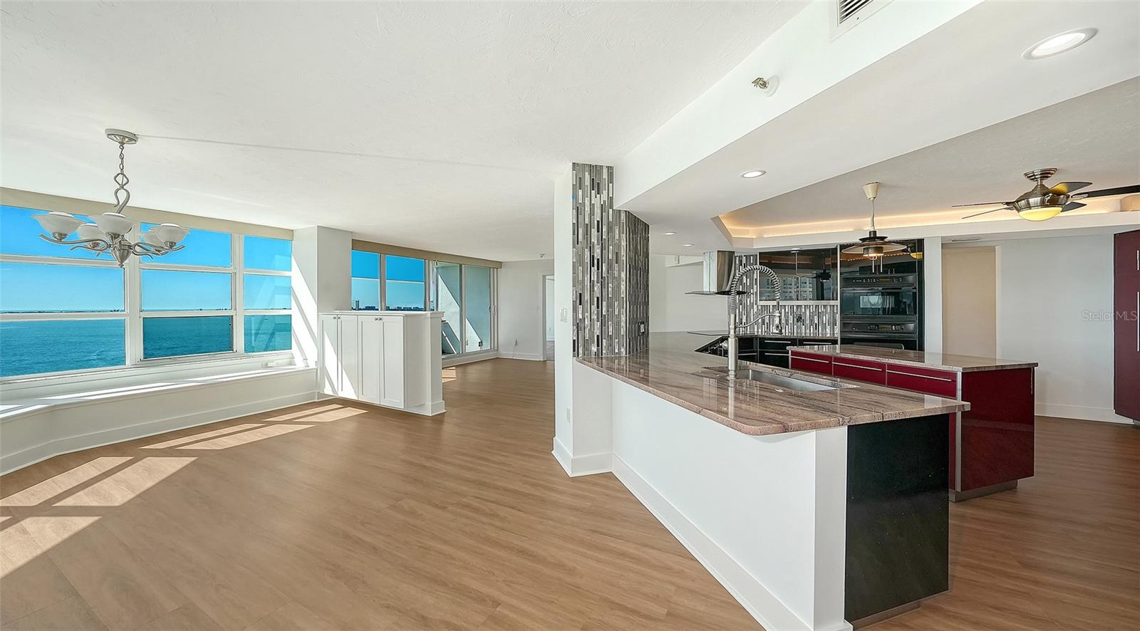 CONDO ON THE BAY - Residential