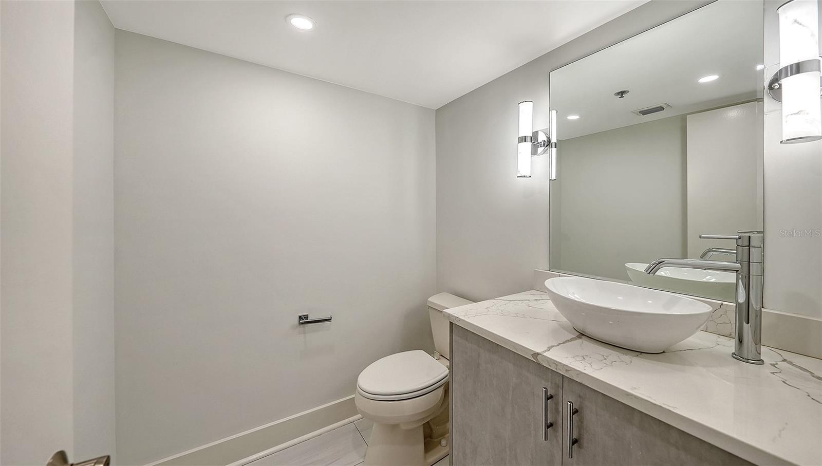 CONDO ON THE BAY - Residential