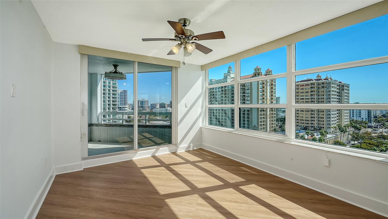 CONDO ON THE BAY - Residential