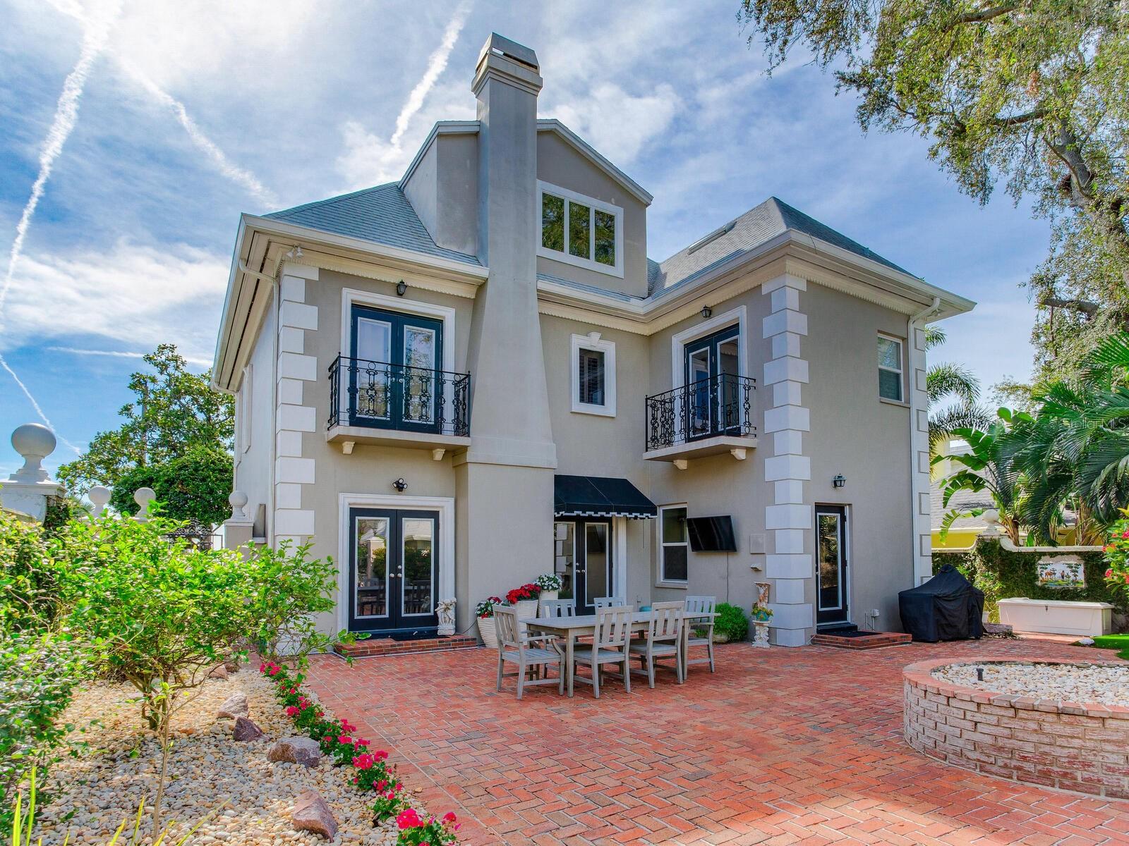 WEST HYDE PARK - Residential