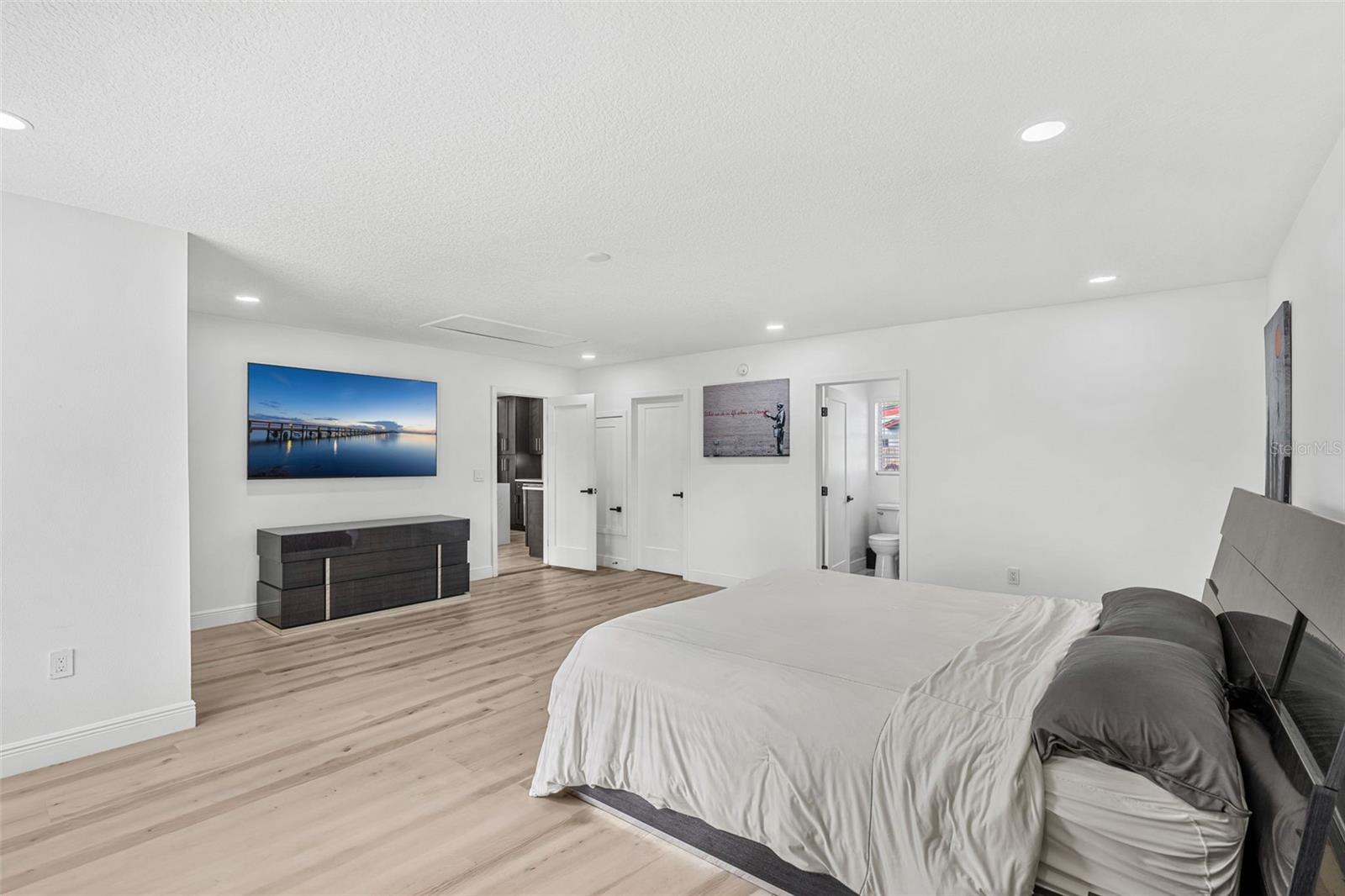 INDIAN HILLS UNIT 3 - Residential