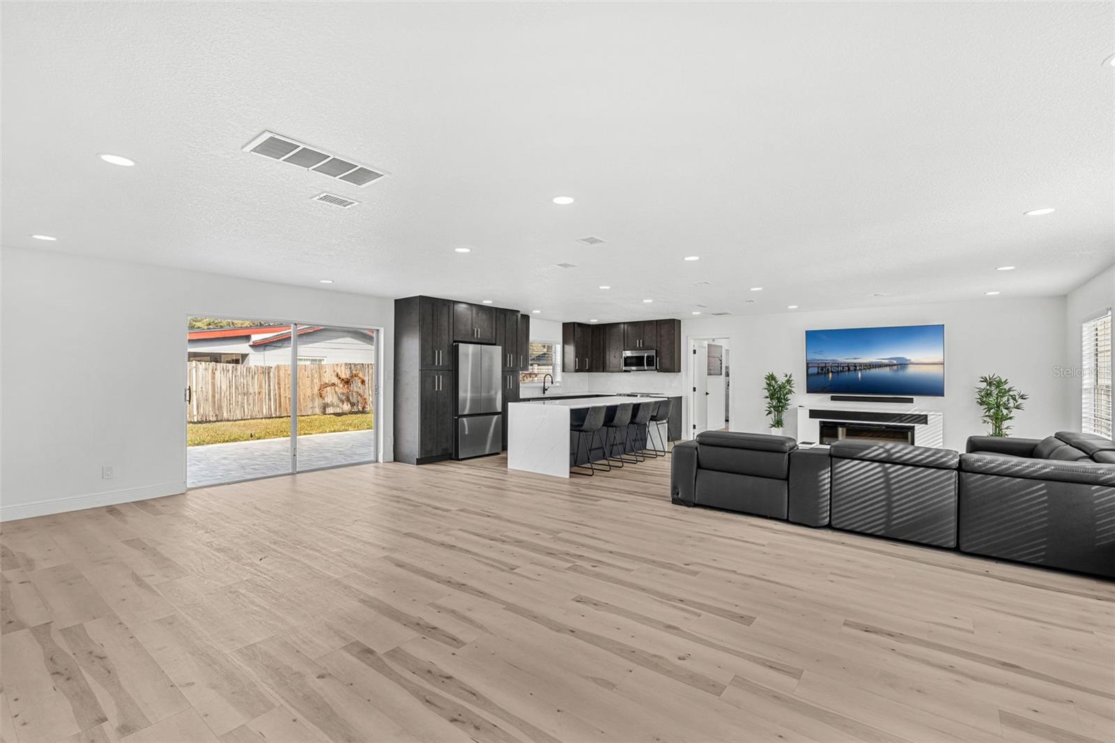 INDIAN HILLS UNIT 3 - Residential