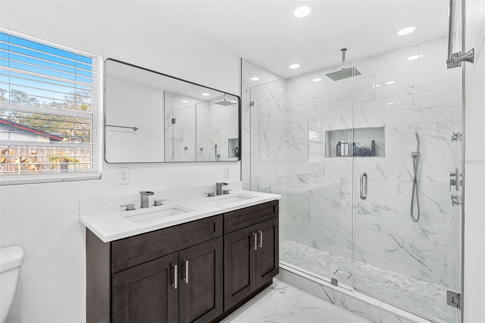 INDIAN HILLS UNIT 3 - Residential