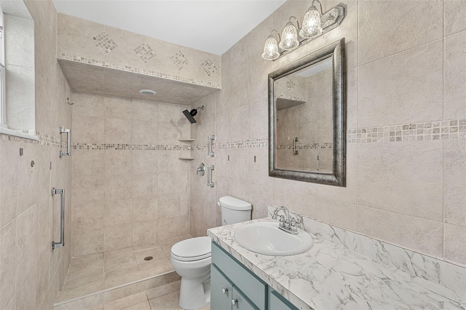 INDIAN HILLS UNIT 3 - Residential