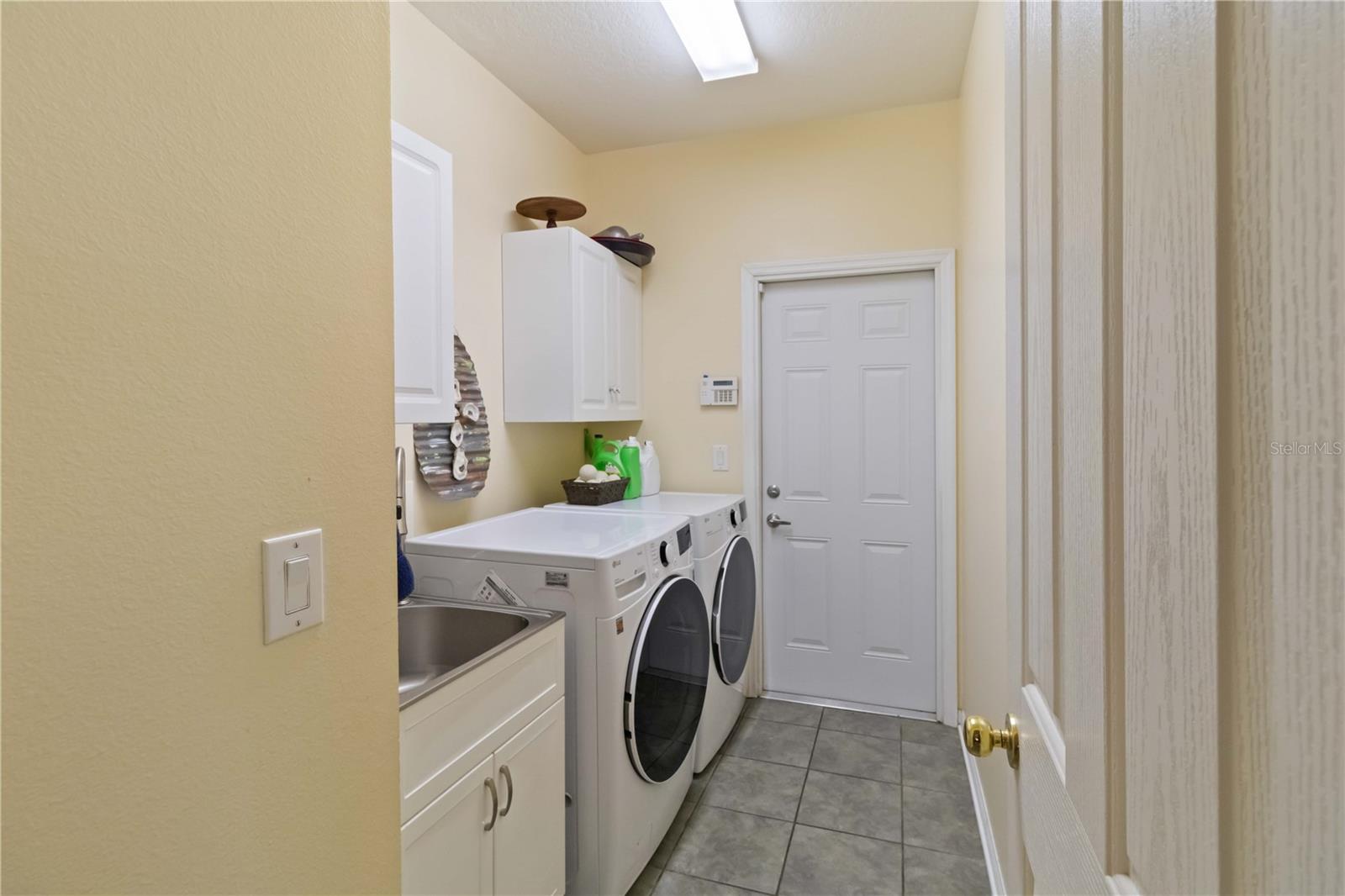 ABERDEEN CREEK - Residential