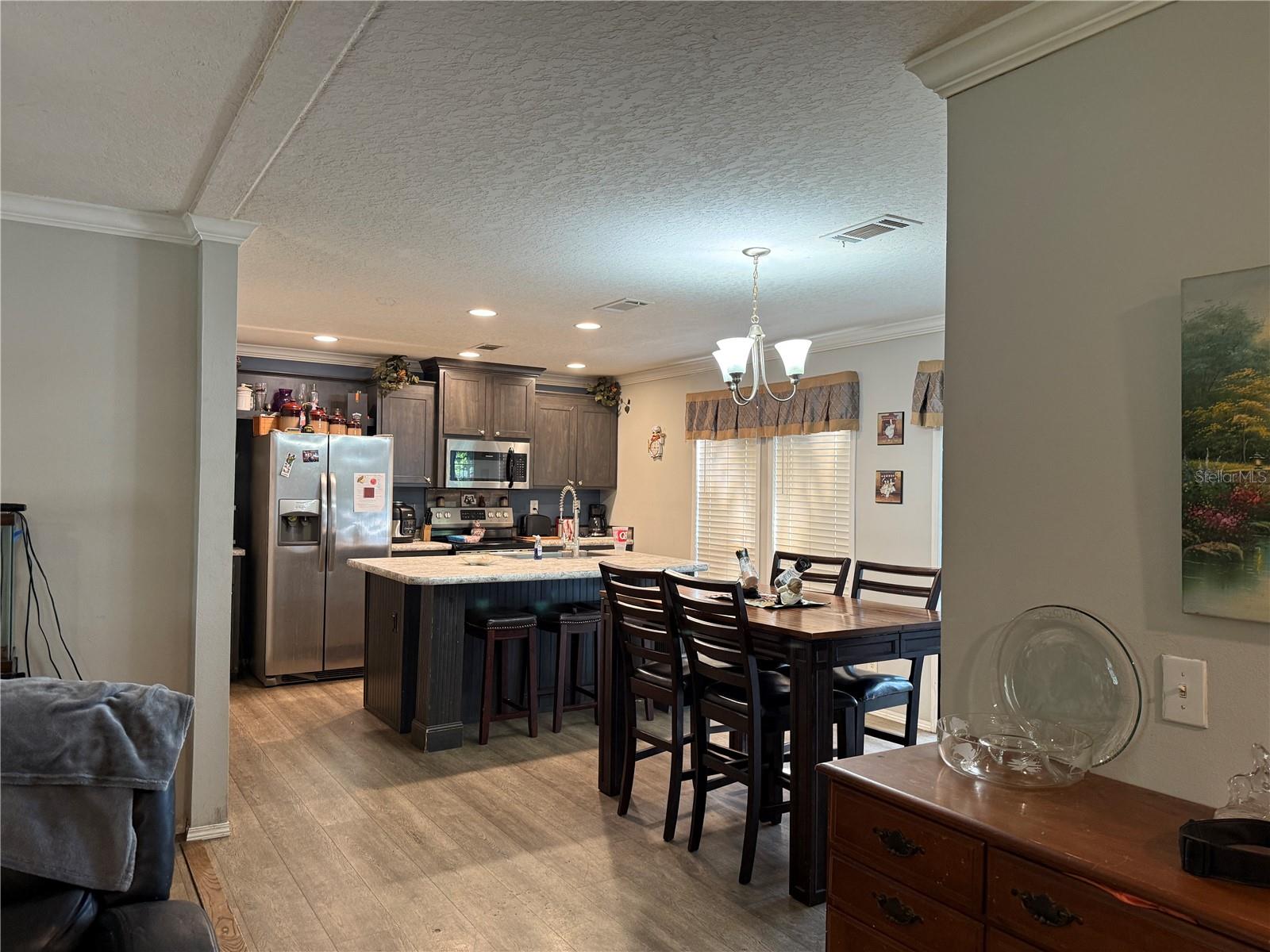 EDGEWATER - Residential