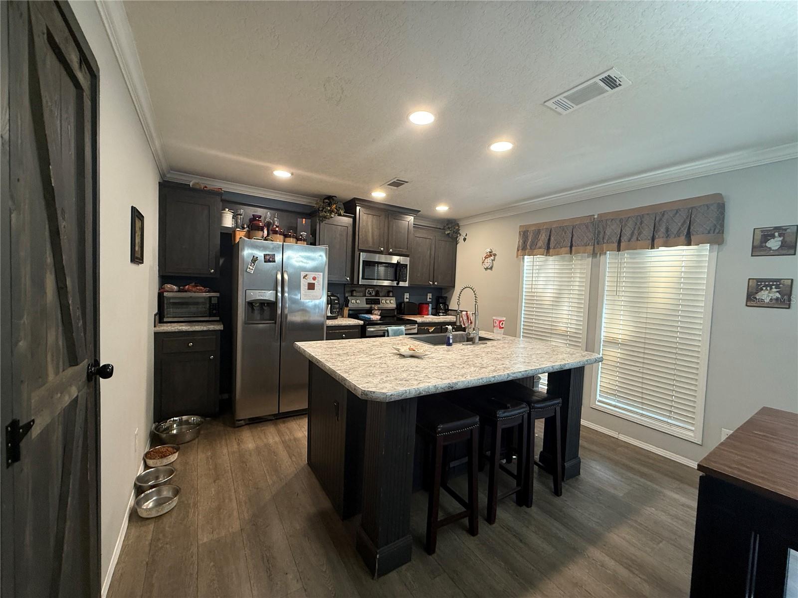 EDGEWATER - Residential